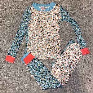 Hanna Andersson Long John Pajamas Size 120 (6-7)